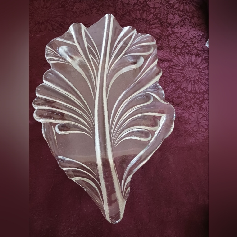 Glass Leaf Tray